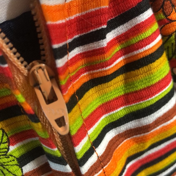 Vintage 1960’s maxi hippie skirt- stripes with large floral- zipper, metal clasp - Picture 6 of 8